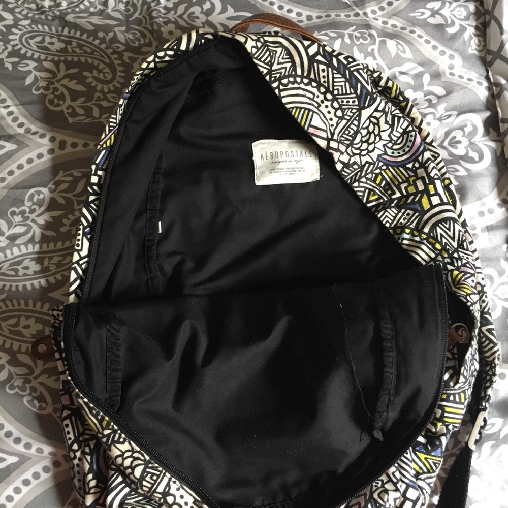 School backpack - Picture 2 of 4